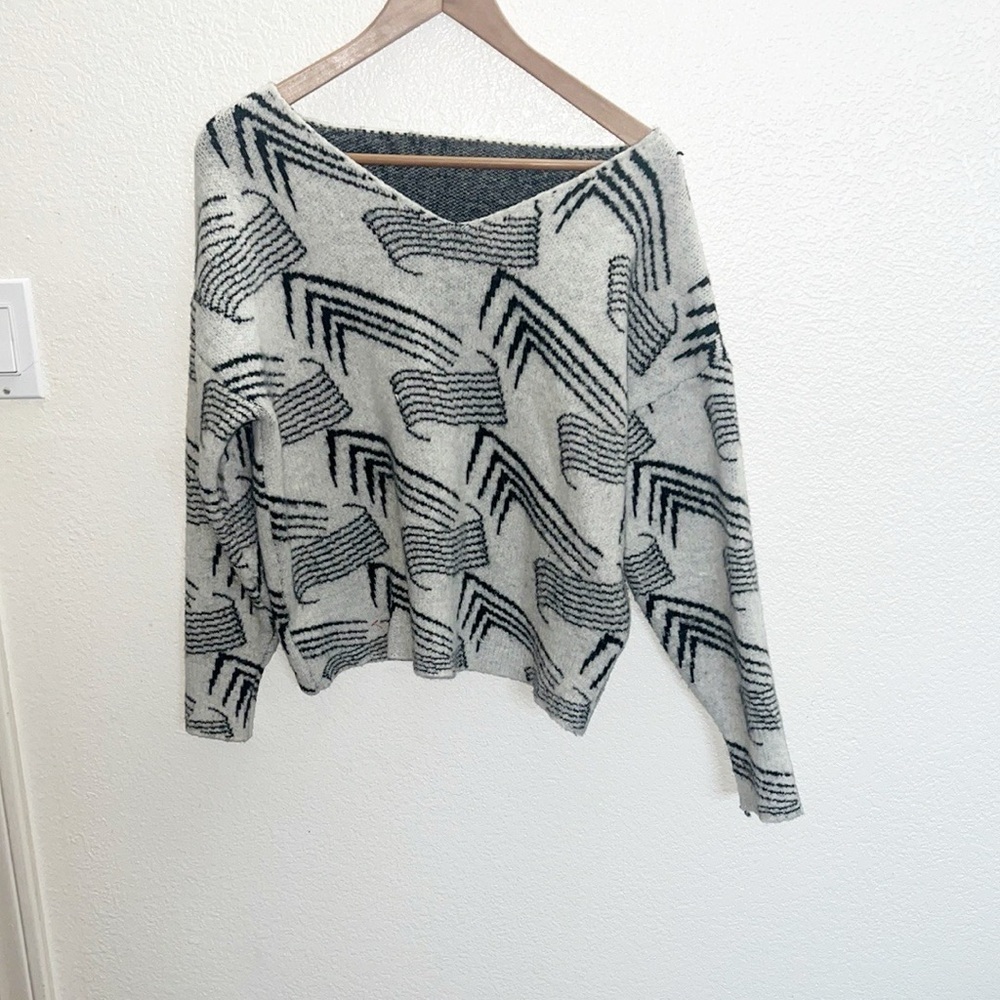 Shein Women’s Abstract Design Wide V Neck Sweater